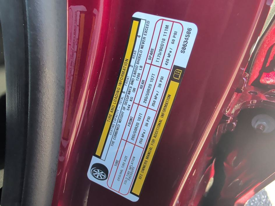 Used 2025 Velvet Red Pearlcoat Jeep Limited image 31