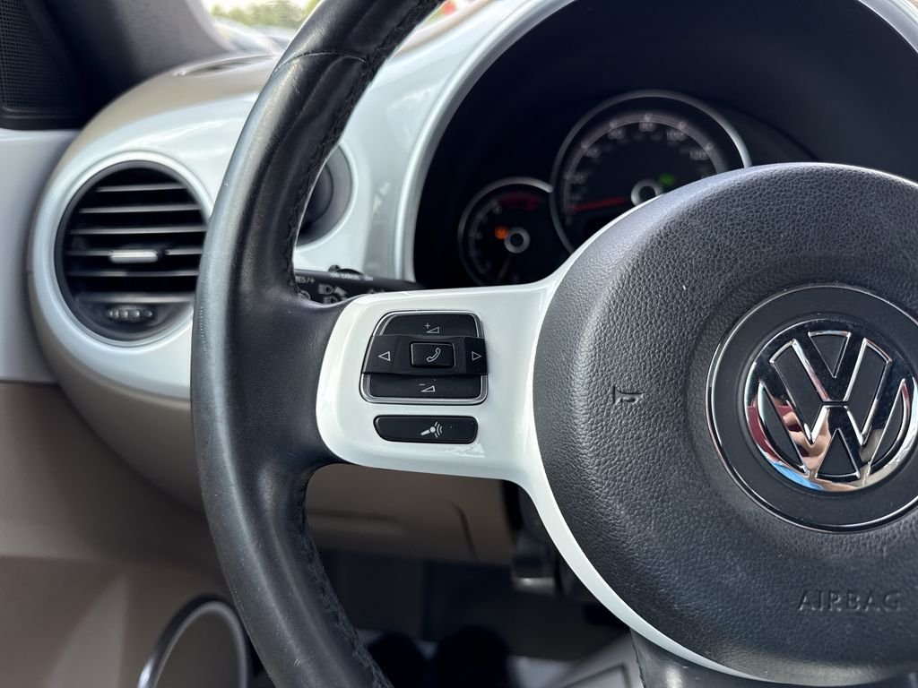 Used 2017 White Volkswagen 1.8T S image 18