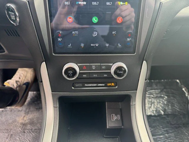 2024 Ford Edge SEL - Photo 18