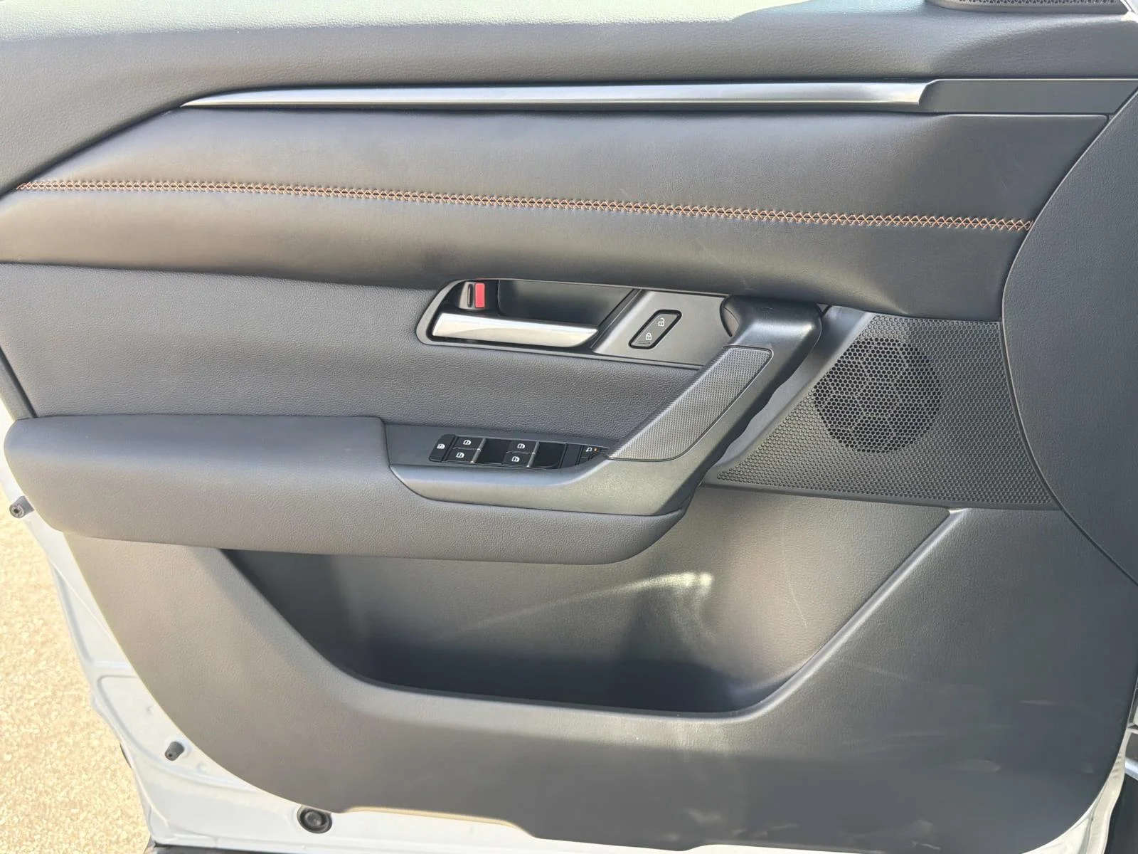 2025 Mazda CX-50 Premium - Photo 18