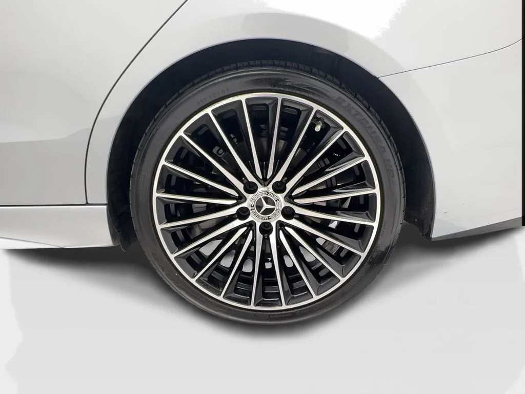 Used 2023 Silver Mercedes-Benz C 300 image 11