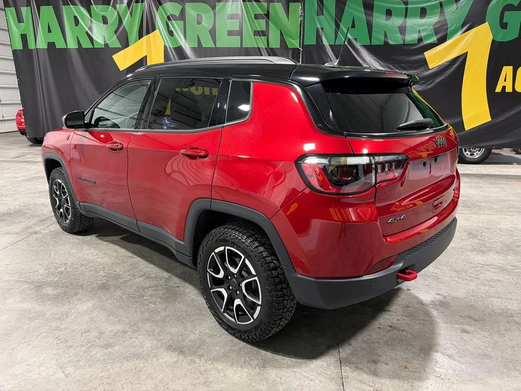 Certified Used 2025 Red Hot Pearlcoat Jeep Trailhawk image 6