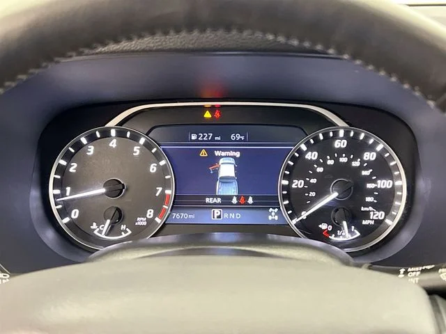 Used 2024 White Nissan SL image 3