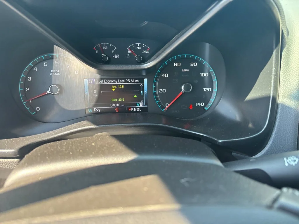 Used 2017 Black Chevrolet Z71 image 13