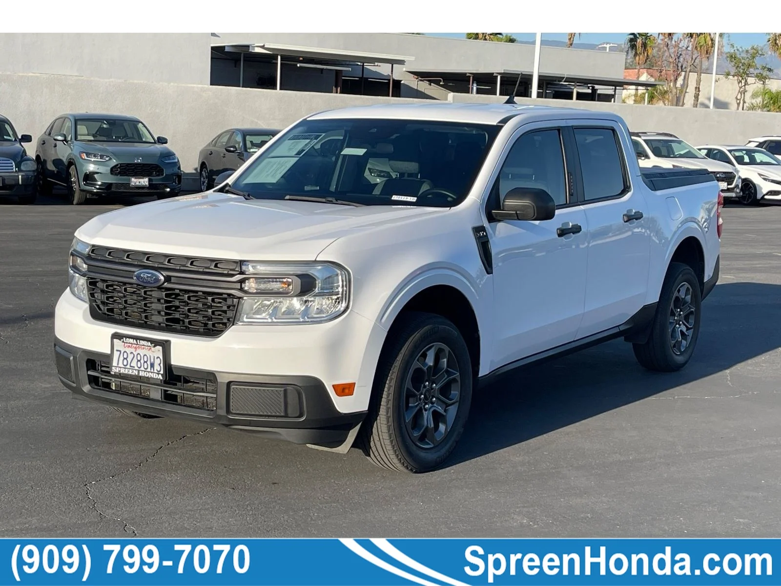 Used 2023 Oxford White Ford XLT image 1