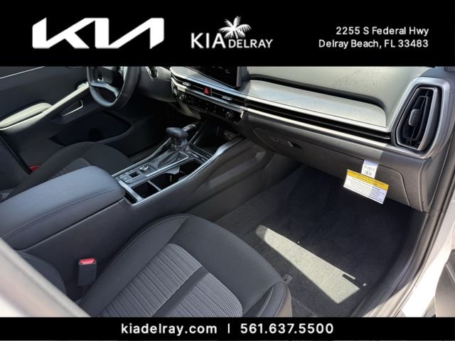 New 2026 Glacial White Kia LX image 9