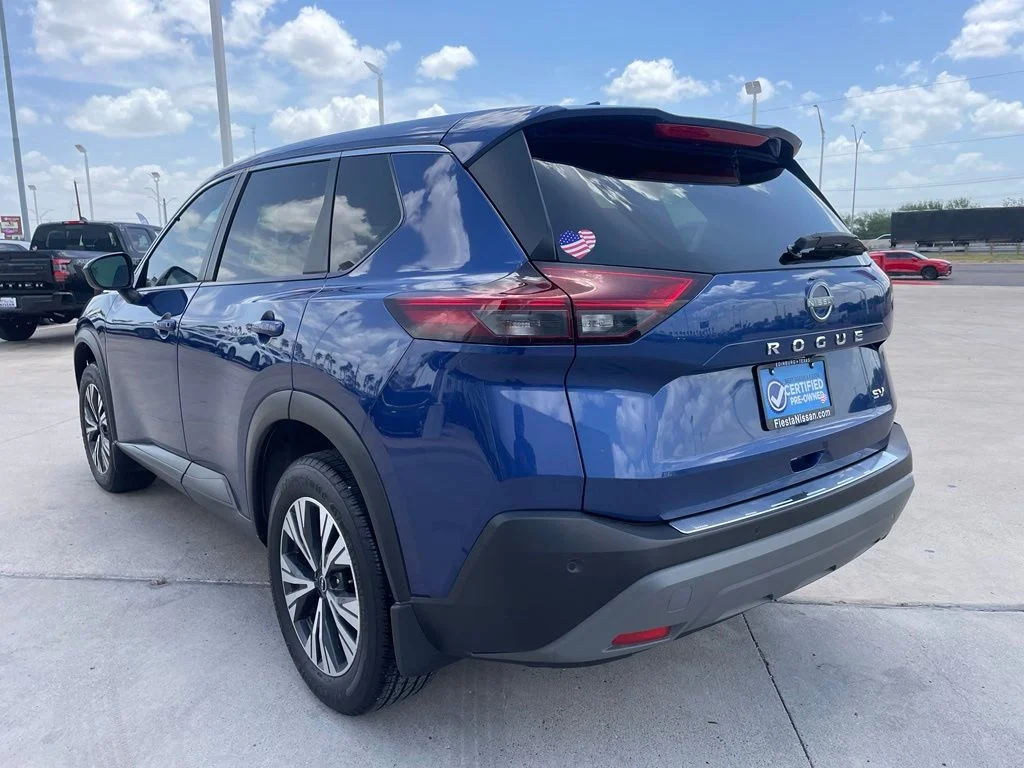 Used 2023 Blue Nissan SV image 5