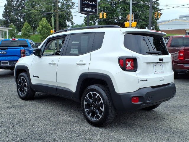 Used 2023 White Jeep Latitude image 7