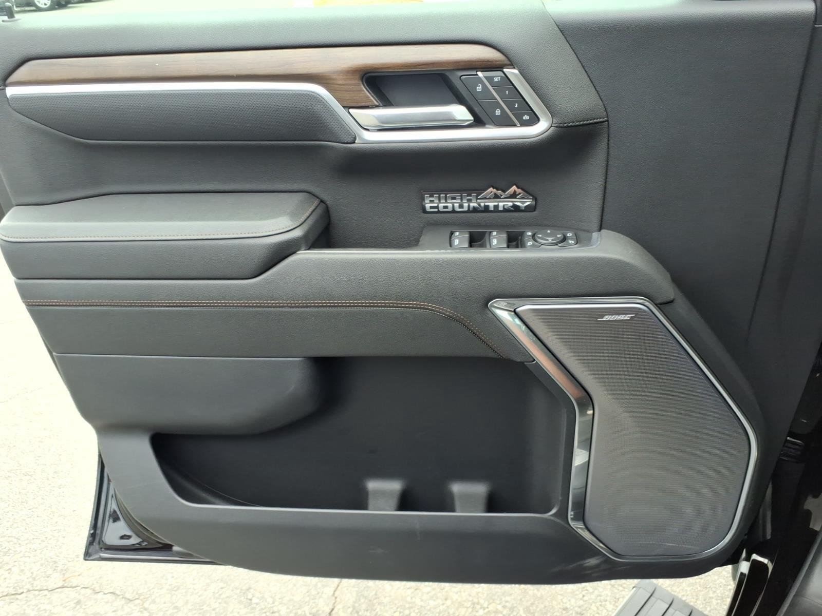 Used 2025 Black Chevrolet High Country image 29
