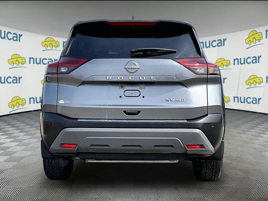 Used 2023 Gray Nissan SV image 5