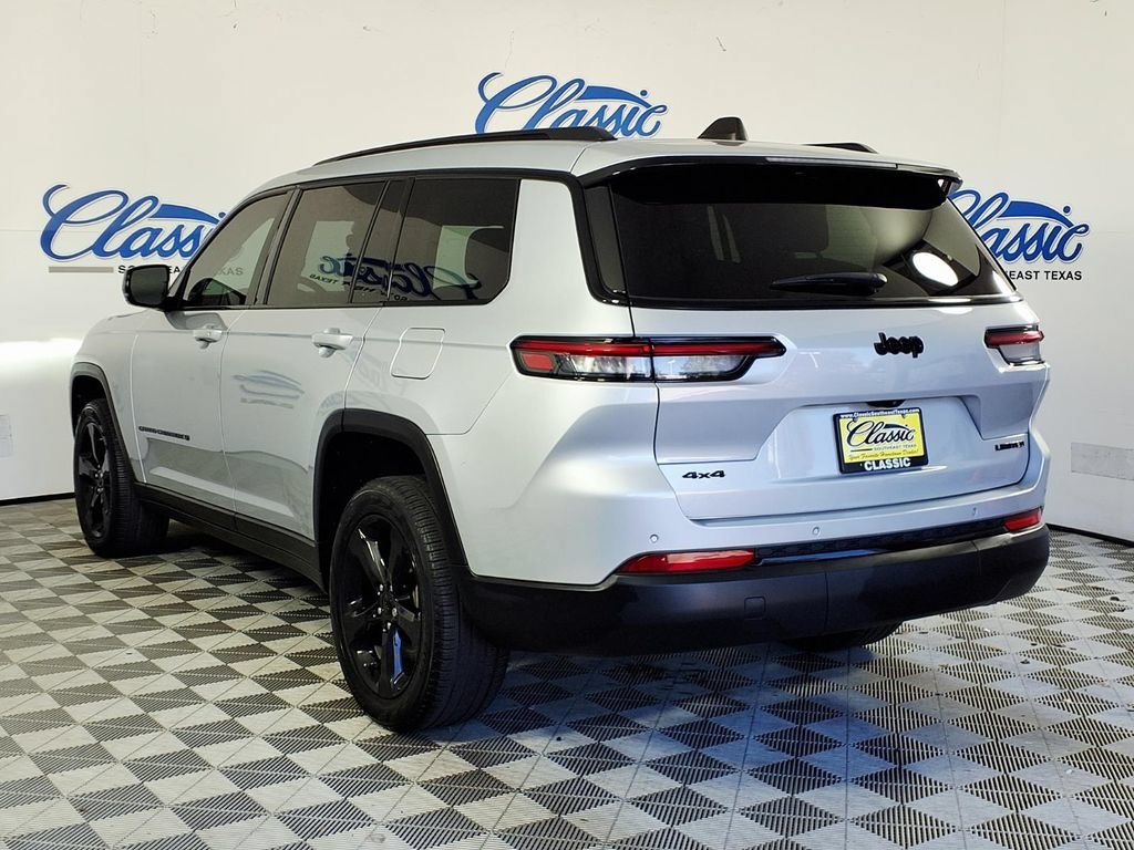 Used 2024 Silver Zynith Jeep Limited image 2