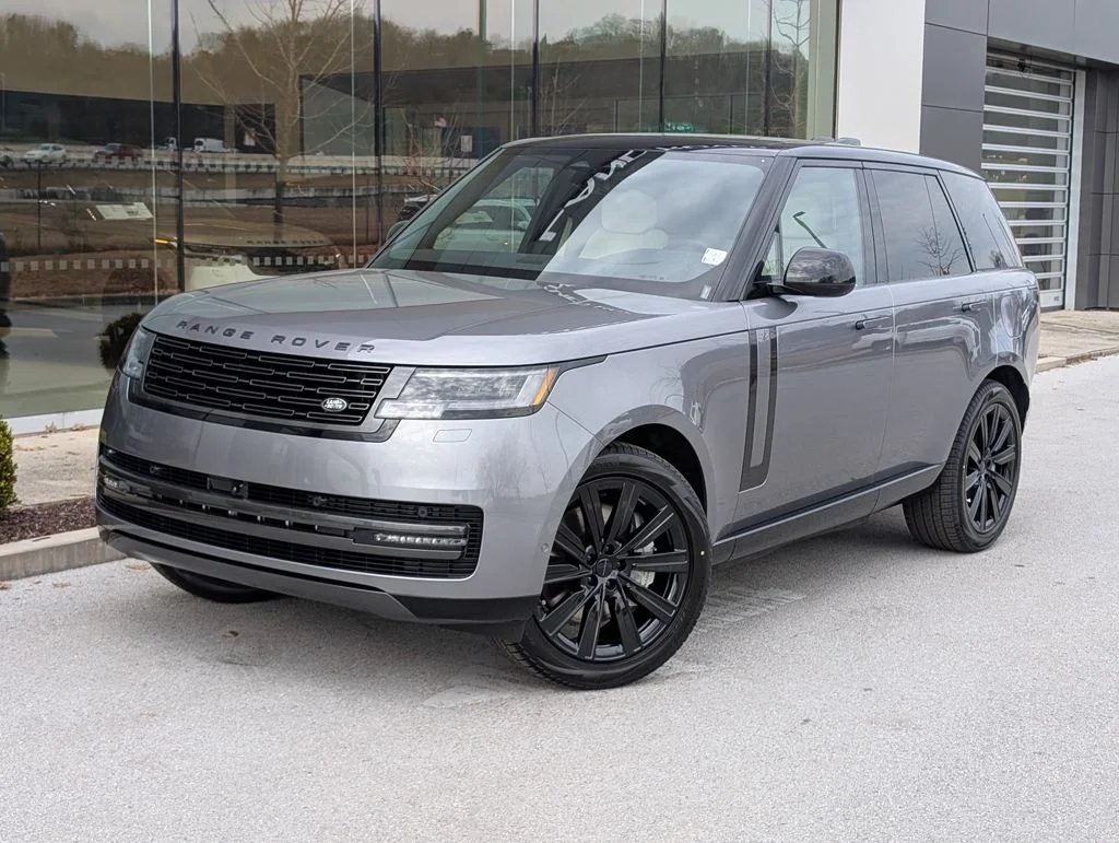 2026 Land Rover Range Rover 3.0 PHEV SE SWB's photo