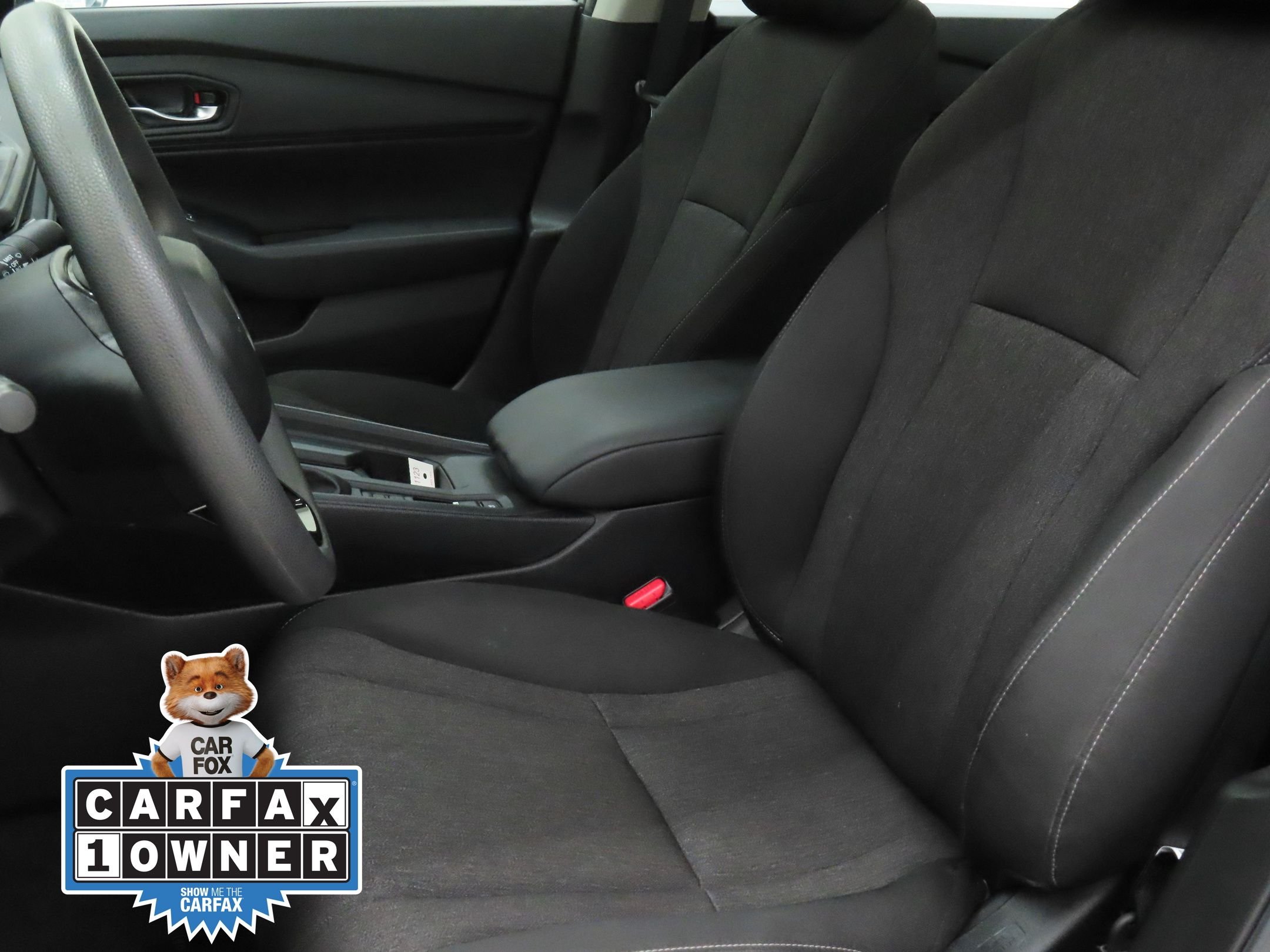 Used 2025  Honda SE image 11