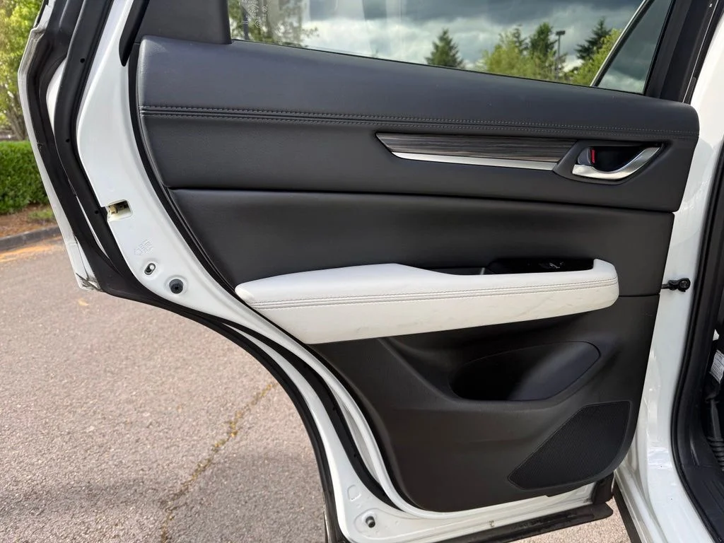 Used 2021 Snowflake White Pearl Mica Mazda Grand Touring image 21