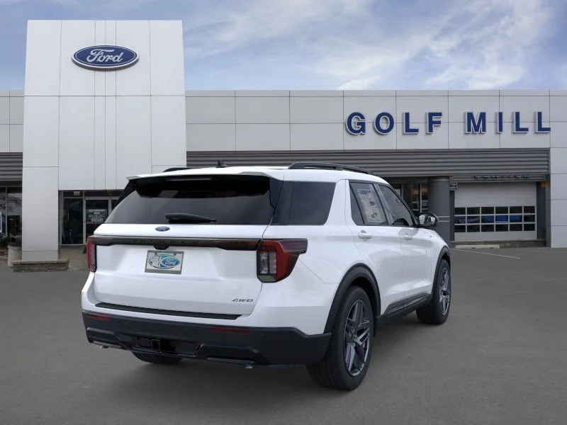 New 2026 Star White Metallic Tri-Coat Ford ST-Line image 7