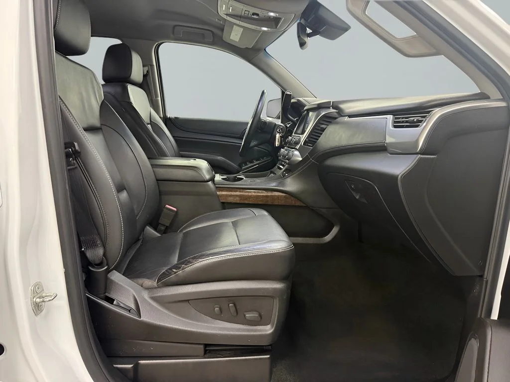 Used 2018 White Chevrolet LT image 13