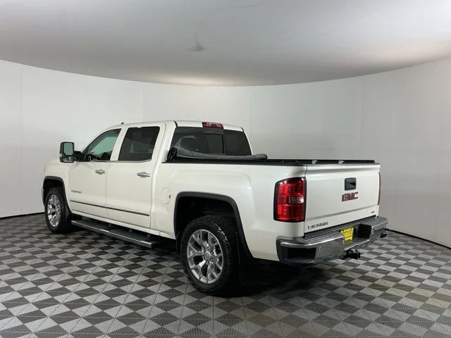 Used 2015 White GMC SLT image 6