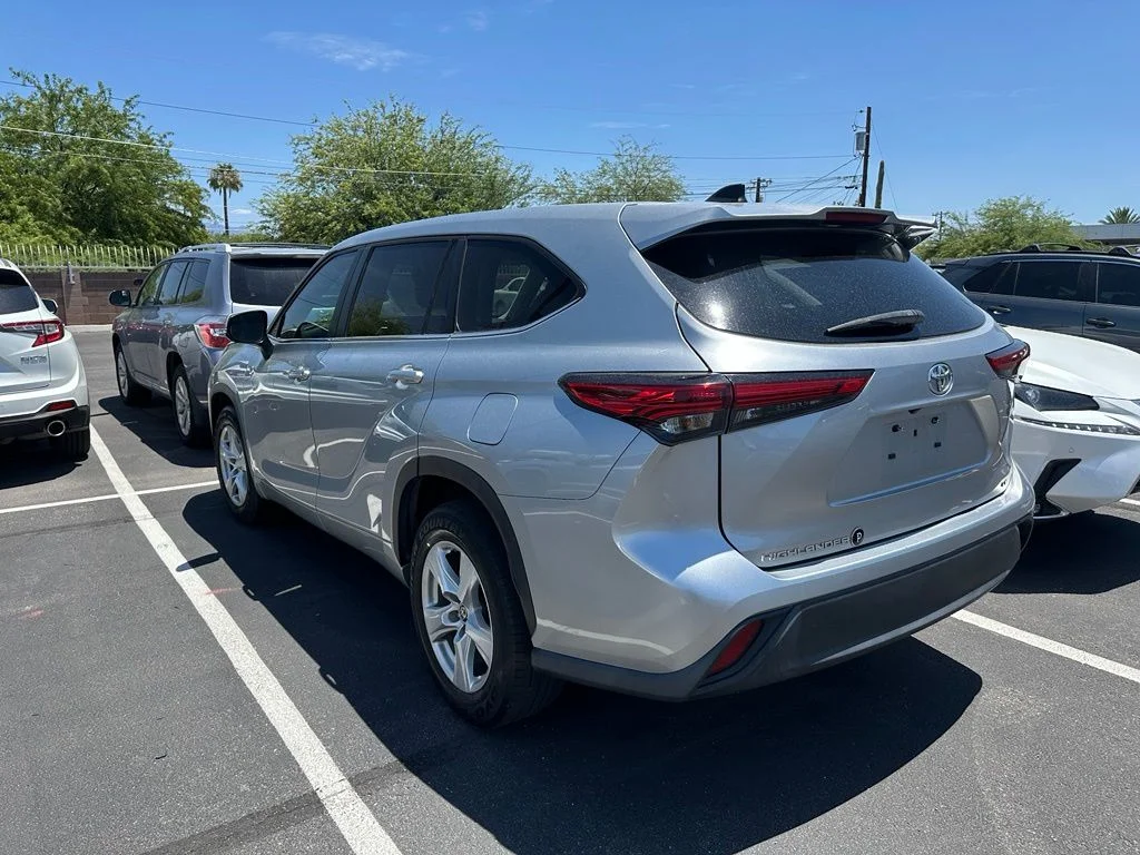 Used 2023 Silver Toyota LE image 8