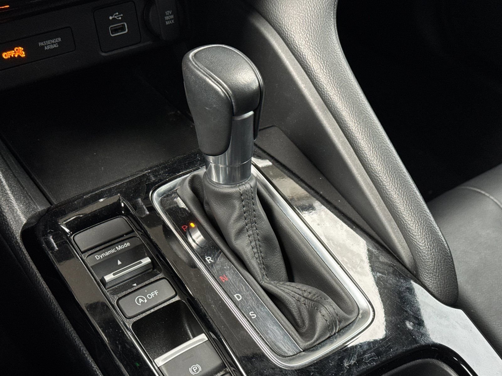 Used 2023  Acura Base image 19