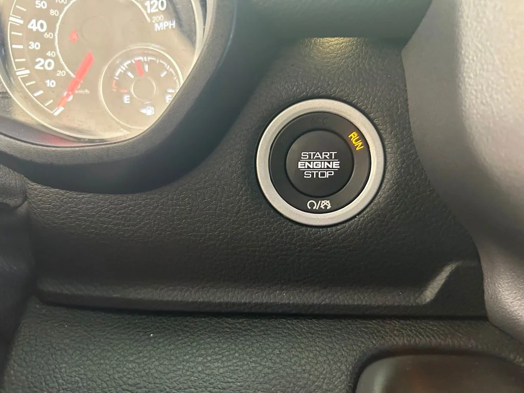 Used 2020 Blue Ram Laramie image 51
