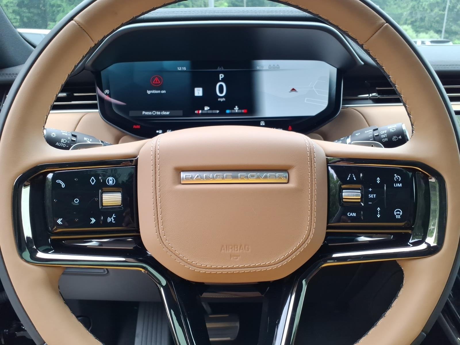 New 2026 Santorini Black LAND ROVER Dynamic SE image 11