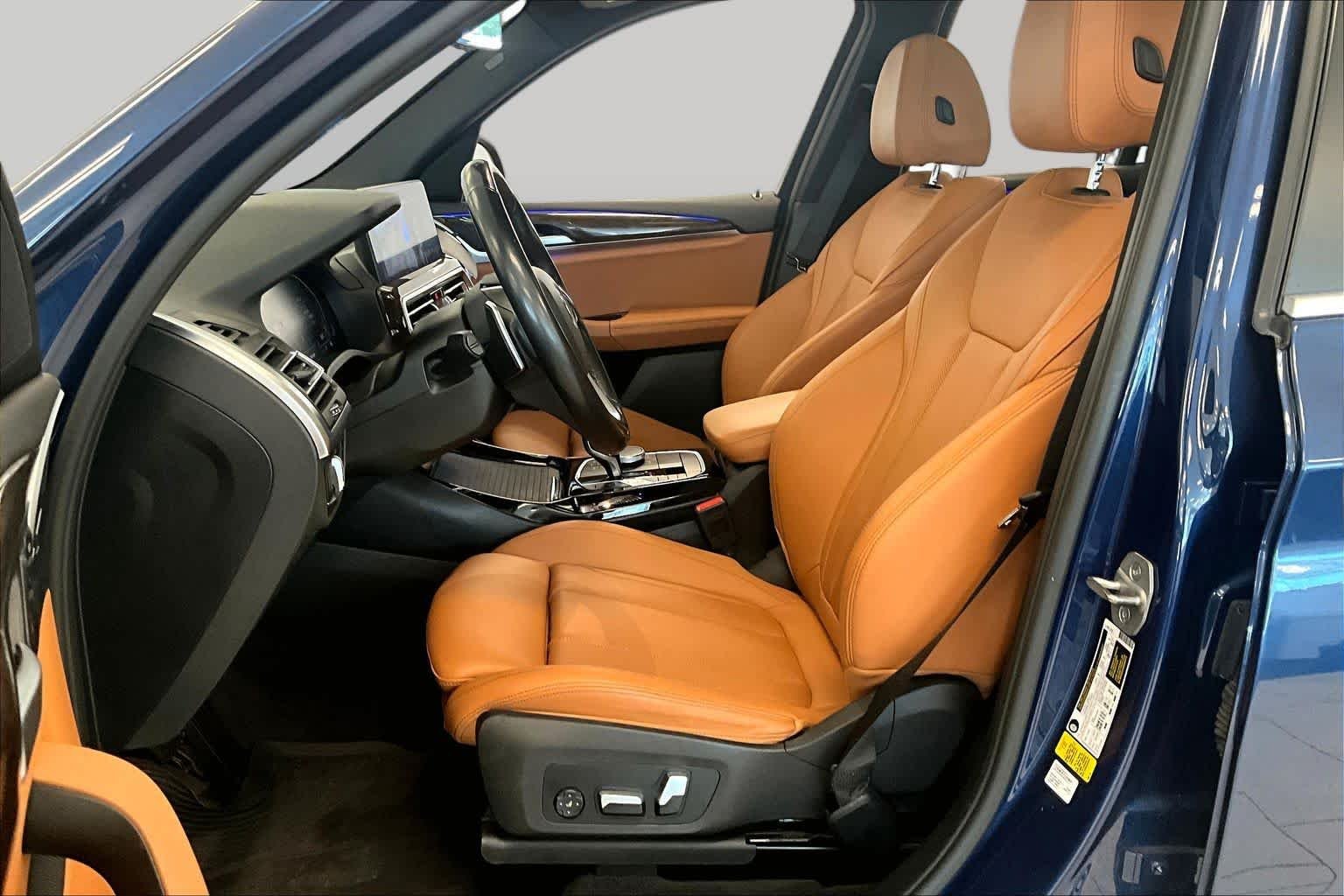 Used 2023 Phytonic Blue Metallic BMW sDrive30i image 7