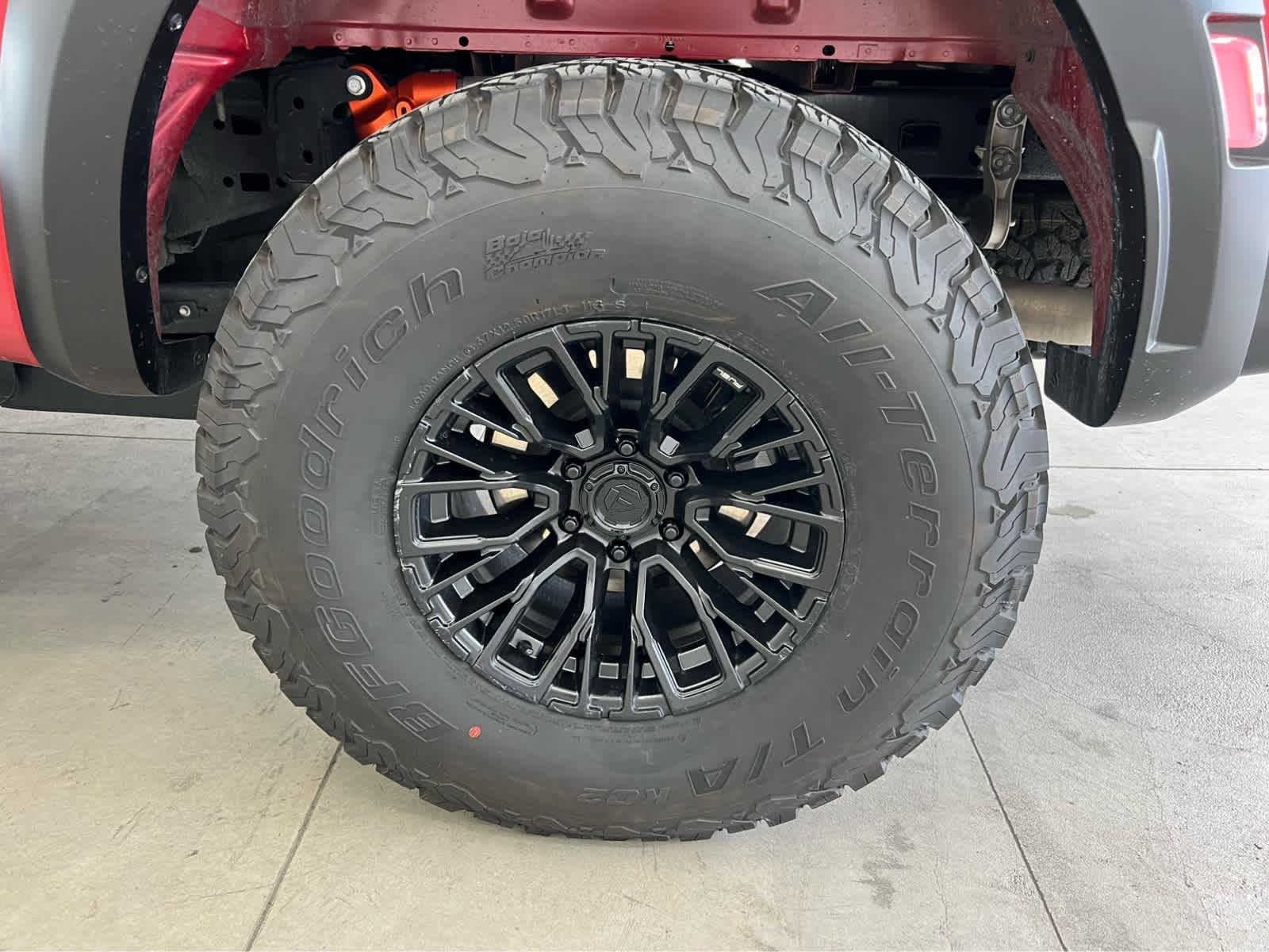 Used 2025 Rapid Red Metallic Tinted Clearcoat Ford Raptor image 10