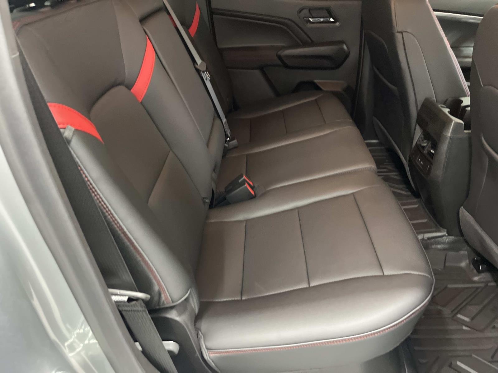2026 Chevrolet Colorado Z71 - Photo 27