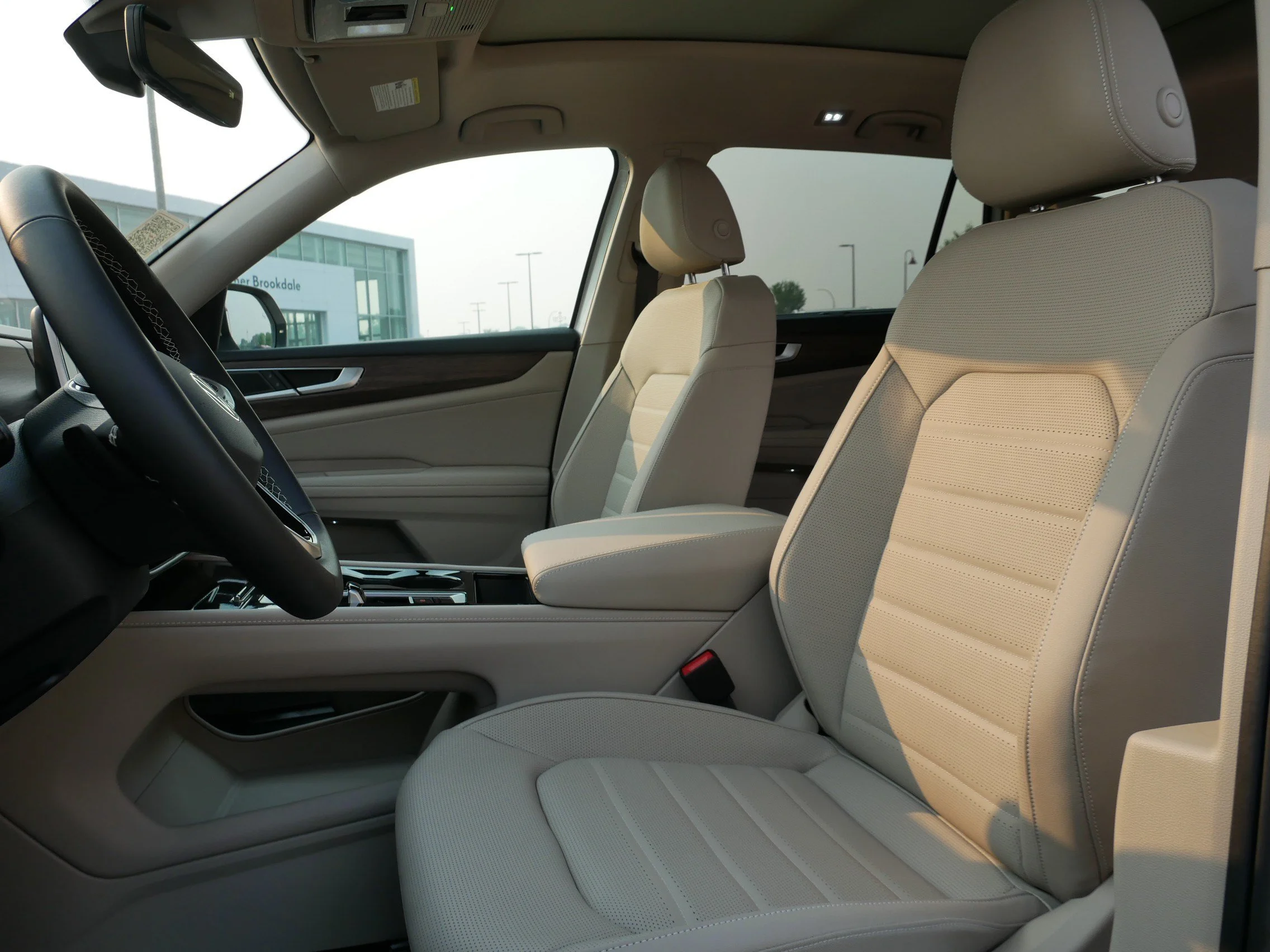 New 2026 Opal White Pearl Volkswagen 2.0T SEL image 4