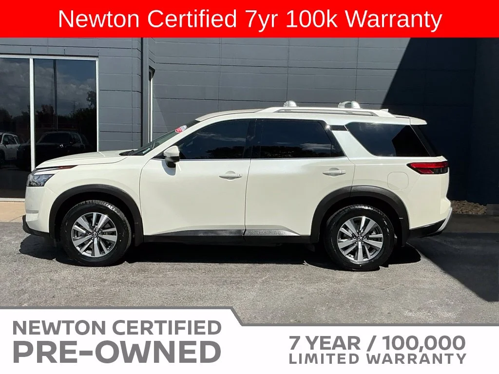 Certified Used 2024 Pearl White Nissan SL image 3