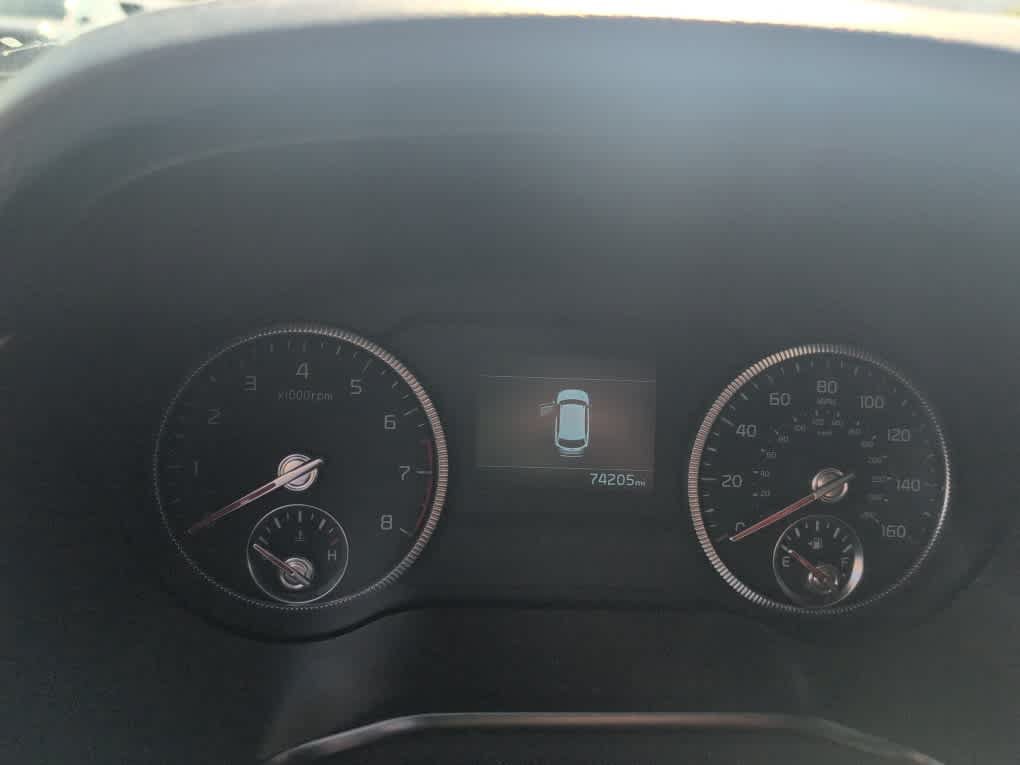 Used 2021 Glacial White Pearl Kia EX image 11