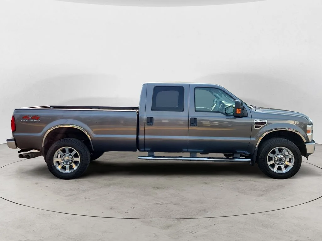 Used 2008  Ford XL image 4