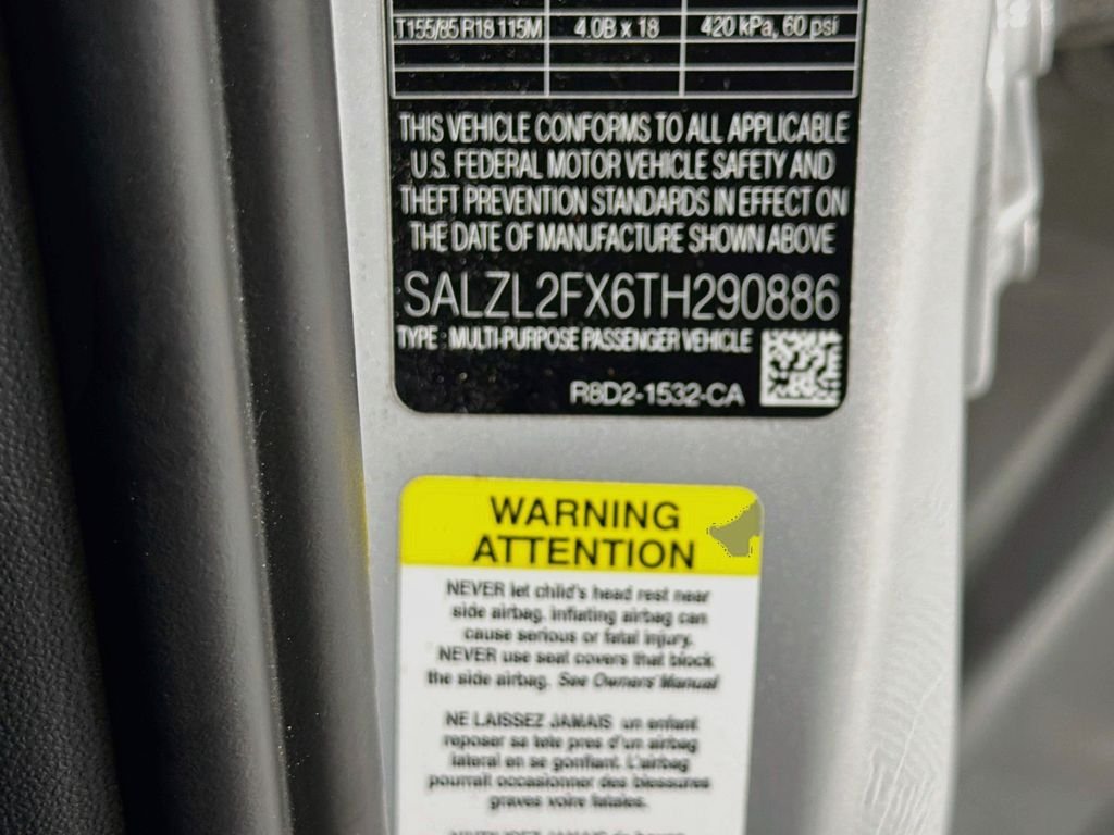Used 2026 Silver Land Rover Dynamic image 34