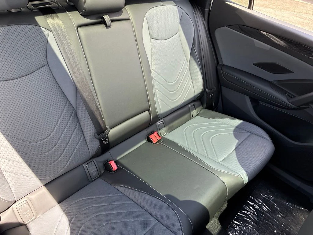 2026 Volkswagen Tiguan SE R-LINE BLACK - Photo 33