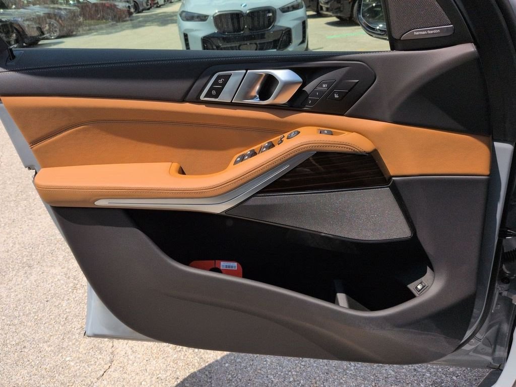 New 2026 Brooklyn Grey Metallic BMW xDrive50e image 31