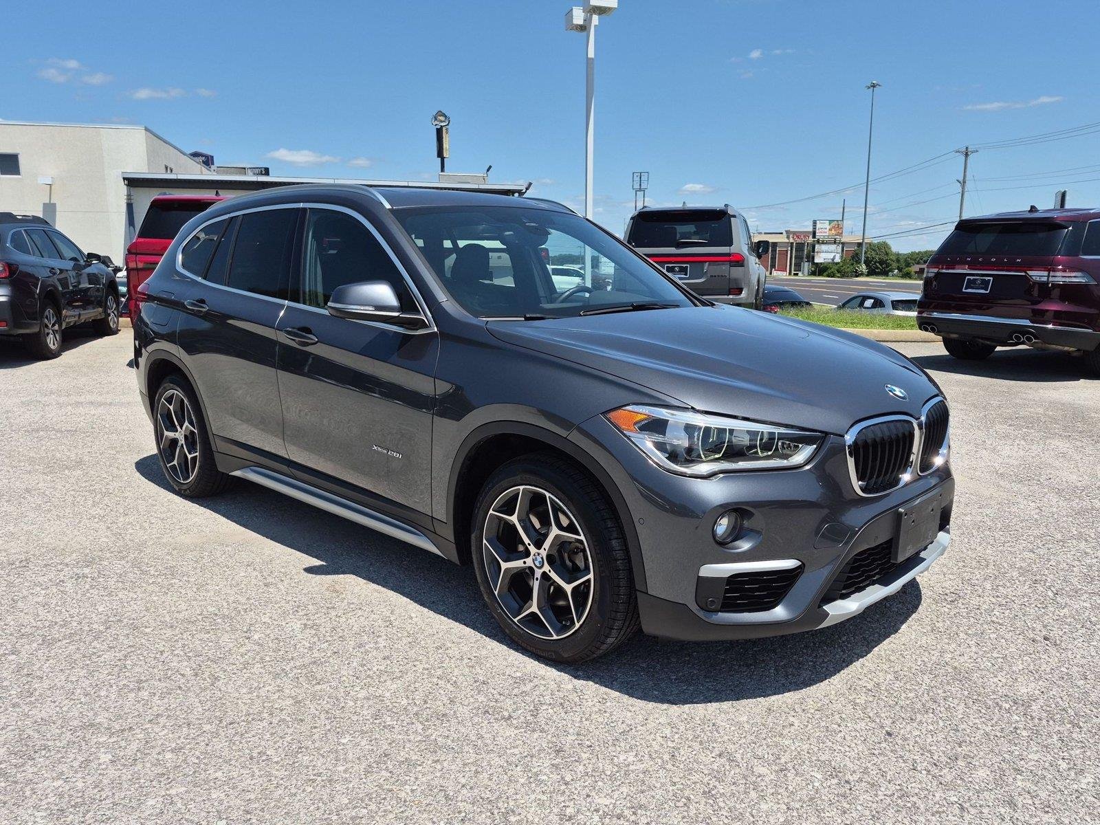 Used 2018 Mineral Gray Metallic BMW xDrive28i image 7