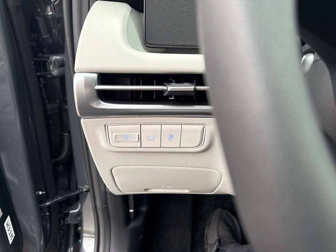 New 2026 Hampton Gray Hyundai SEL AWD image 62
