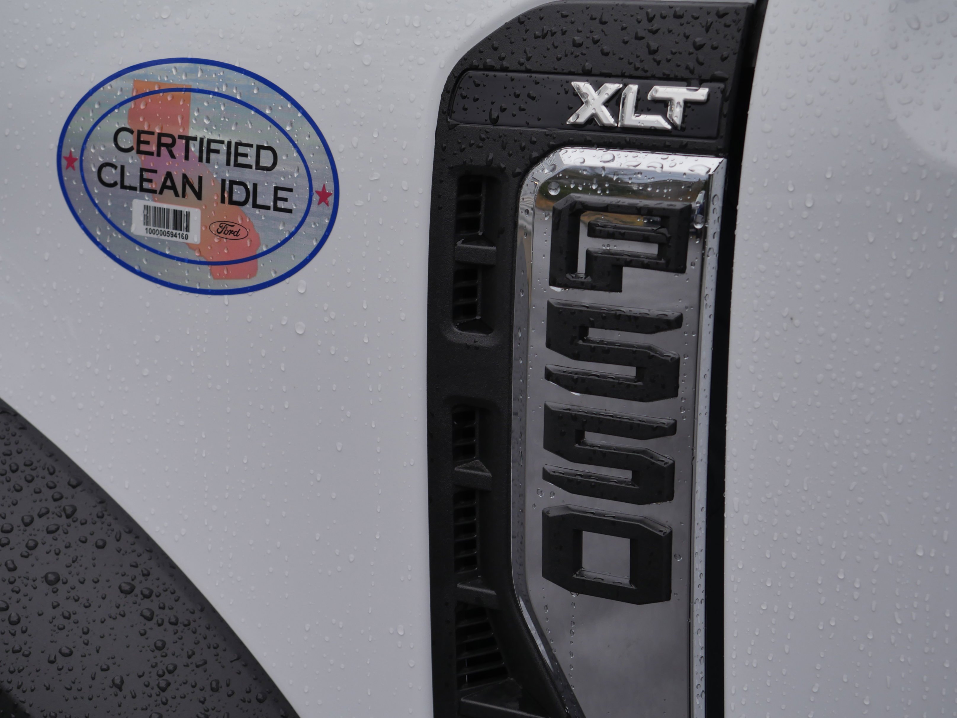 New 2026 Oxford White Ford F-550® XLT image 13