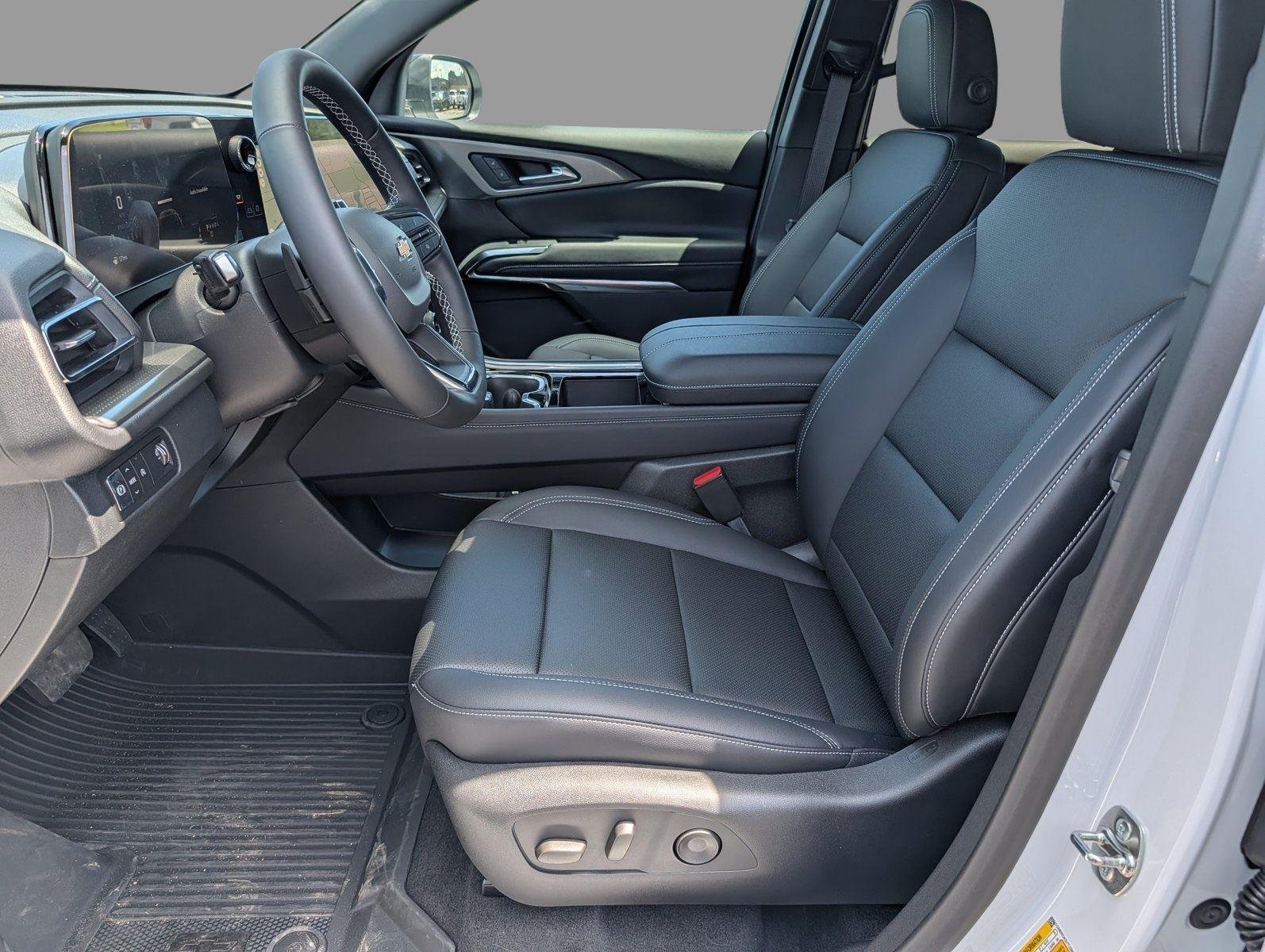 New 2026 Summit White Chevrolet LT image 10