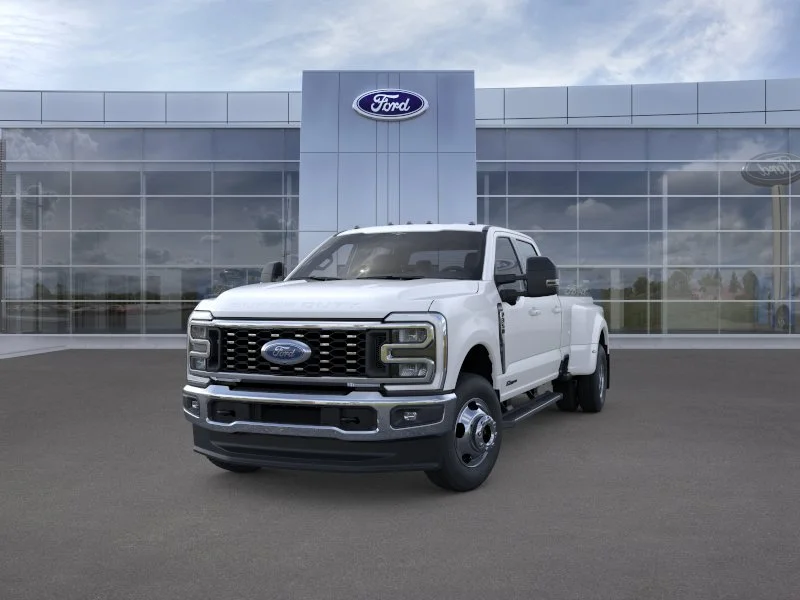 New 2026 Star White Metallic Tri-Coat Ford F-350® Lariat® image 2