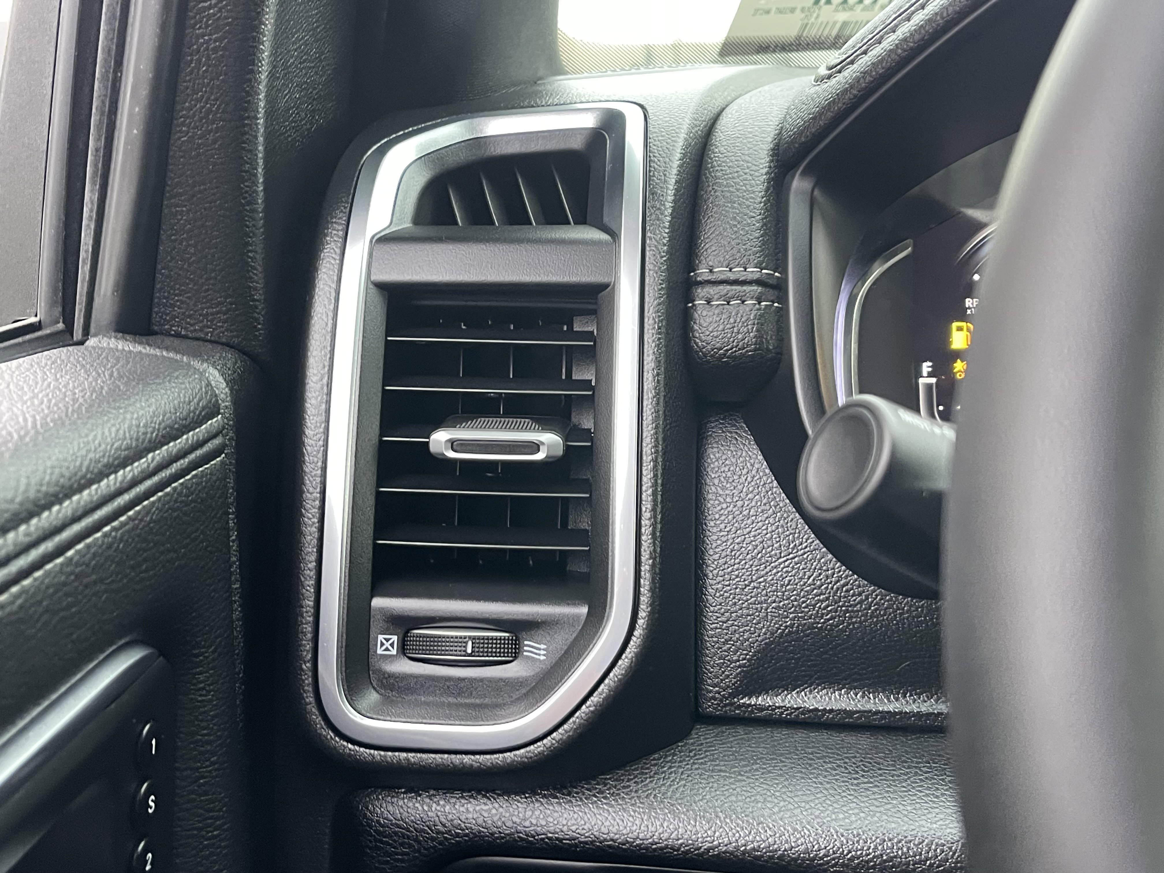 New 2026 Bright White Clear-Coat Exterior Paint RAM Laramie image 34