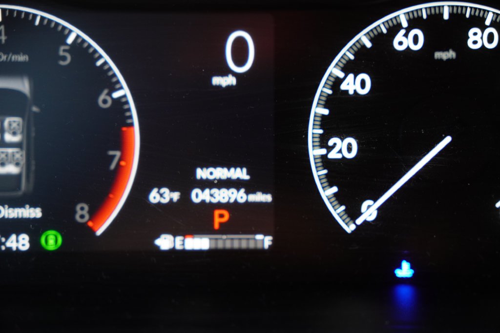 Used 2025 Gray Honda LX image 6