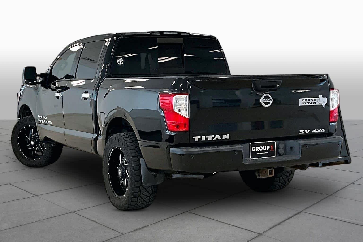 Used 2019 Magnetic Black Metallic Nissan SV image 11