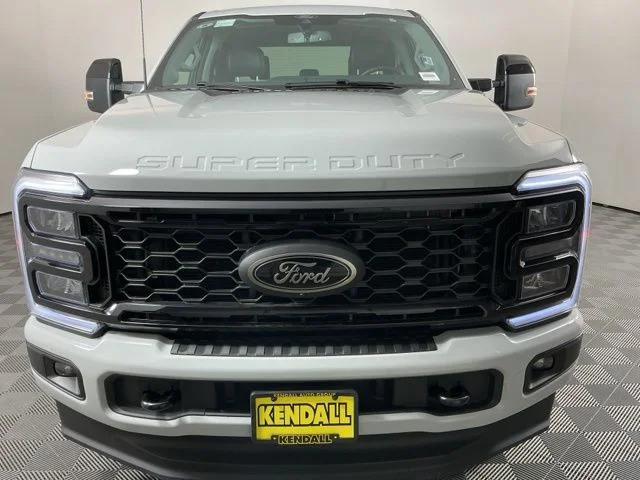 Certified Used 2025 White Ford Lariat image 2