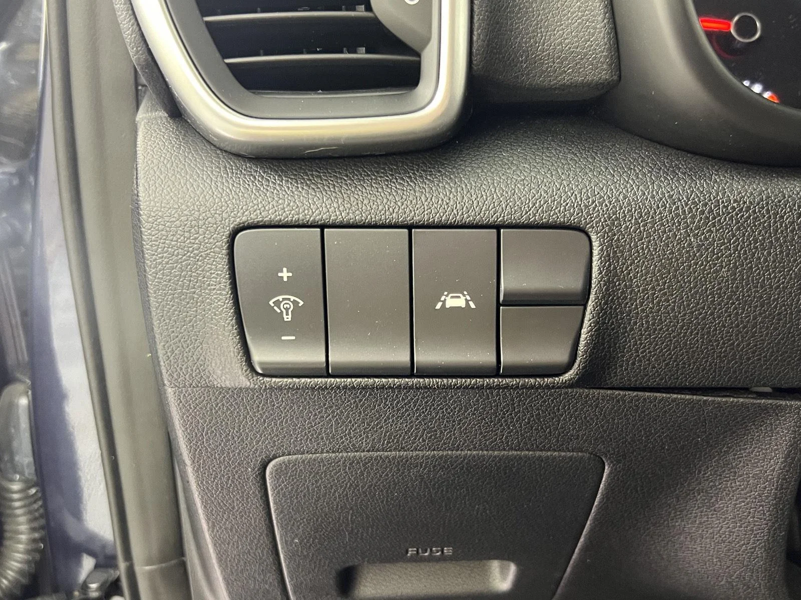 Used 2022 Pacific Blue Kia LX image 16