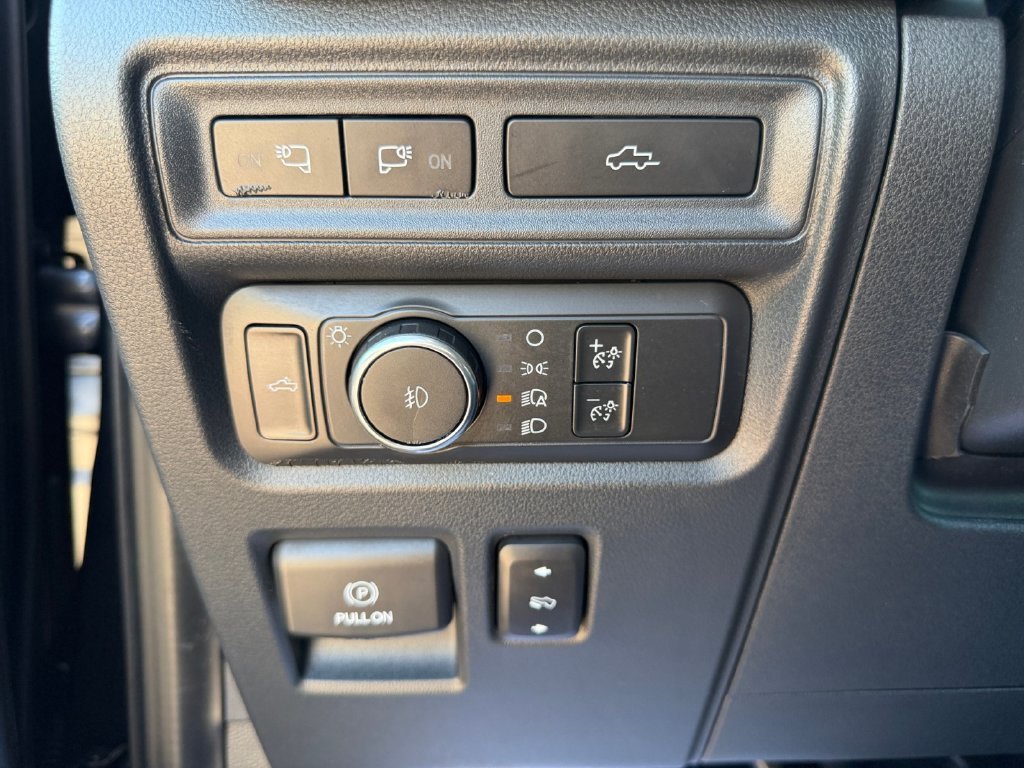 Used 2021 Gray Ford Platinum image 21