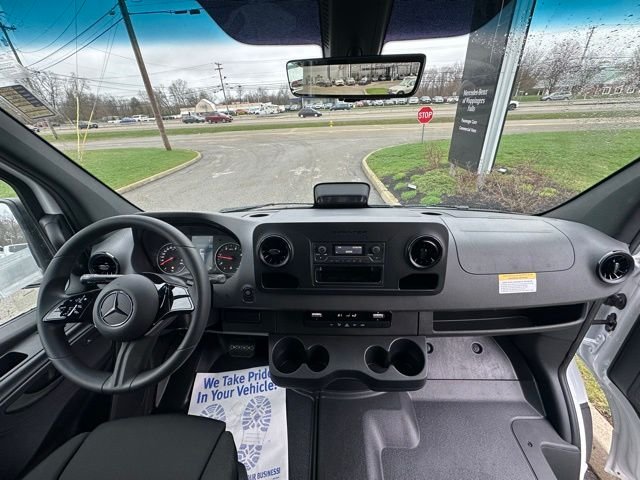 New 2026 Arctic White Mercedes-Benz Cargo 144 WB image 19