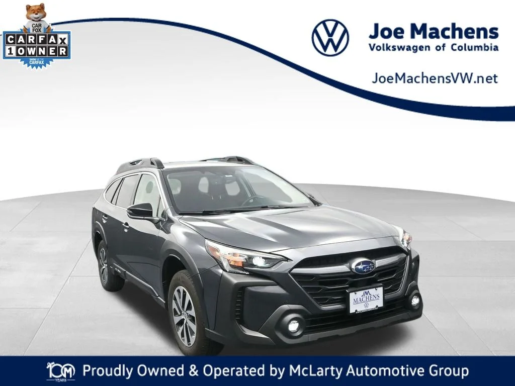 2024 Subaru Outback Premium's photo