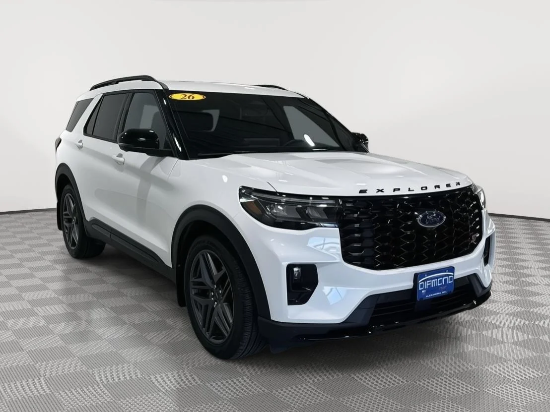 Used 2026 Star White Metallic Tri-coat Ford ST image 7