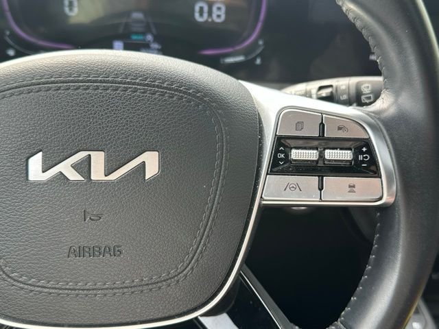 Used 2024 Black Kia EX image 22